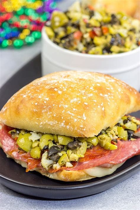 How many protein are in muffaletta panini - calories, carbs, nutrition