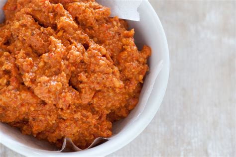 How many protein are in muhammara - calories, carbs, nutrition