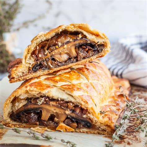 How many protein are in mushroom and stilton wellington - calories, carbs, nutrition