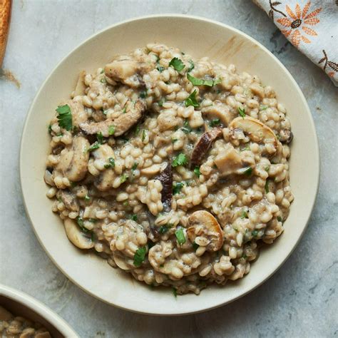 How many protein are in mushroom barley risotto - calories, carbs, nutrition