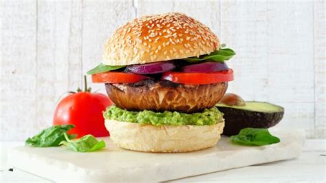 How many protein are in mushroom lovers burger - calories, carbs, nutrition