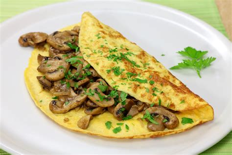 How many protein are in mushroom omelet - calories, carbs, nutrition