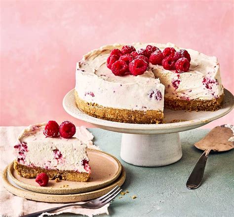 How many protein are in no-bake raspberry cheesecake - calories, carbs, nutrition