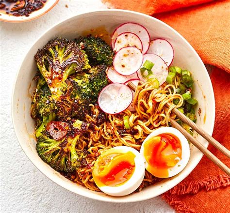 How many protein are in noodle bowl roasted vegetables ramen - calories, carbs, nutrition