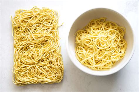 How many protein are in noodle lo mein dry cooked basic method nsa canola 4 oz - calories, carbs, nutrition