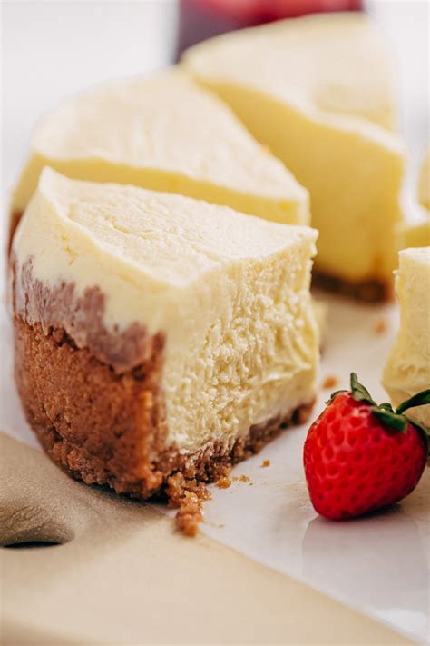 How many protein are in ny cheesecake - calories, carbs, nutrition