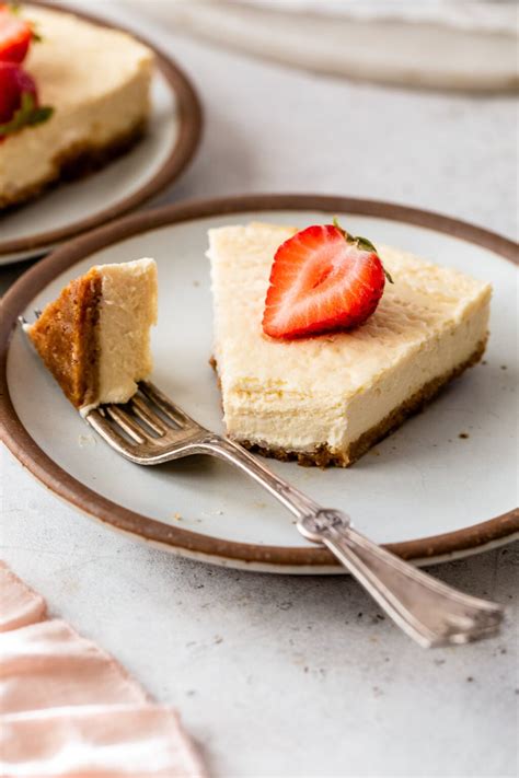 How many protein are in old fashioned cheesecake - calories, carbs, nutrition