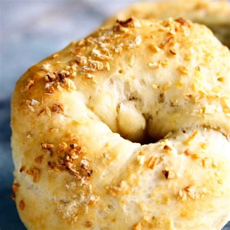 How many protein are in onion bagel - calories, carbs, nutrition