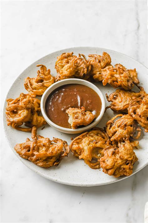 How many protein are in onion pakoras - calories, carbs, nutrition