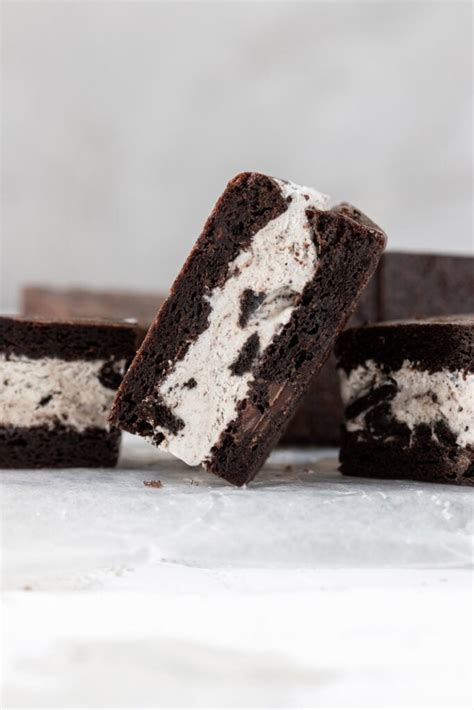 How many protein are in oreo ice cream sandwiches - calories, carbs, nutrition