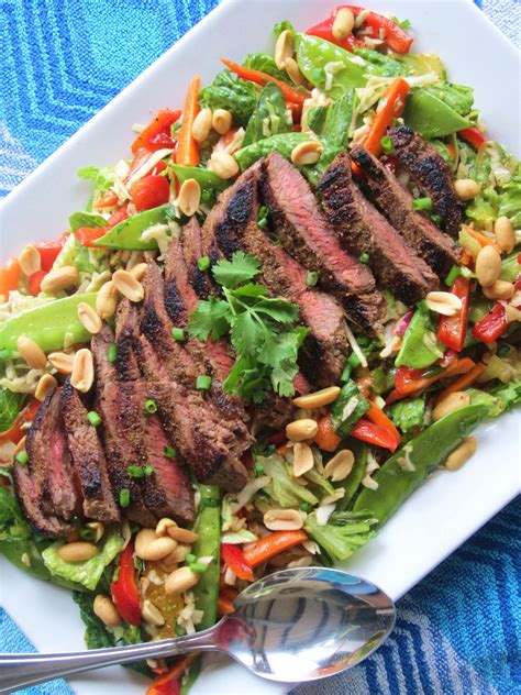 How many protein are in oriental beef salad - calories, carbs, nutrition