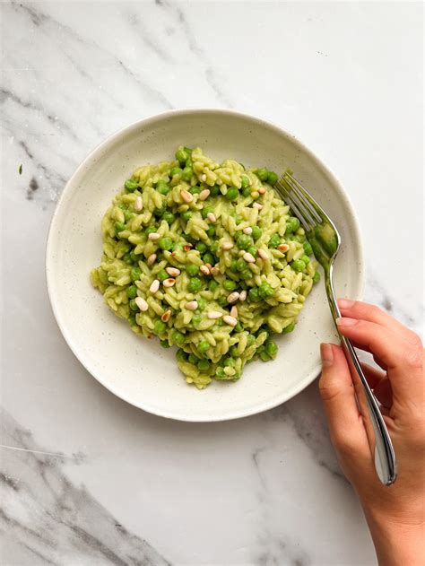 How many protein are in orzo - calories, carbs, nutrition