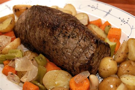 How many protein are in oven roasted top round beef - calories, carbs, nutrition