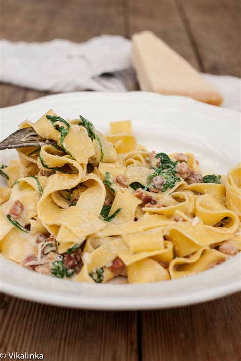 How many protein are in pappardelle with tomato arugula and parmesan - calories, carbs, nutrition