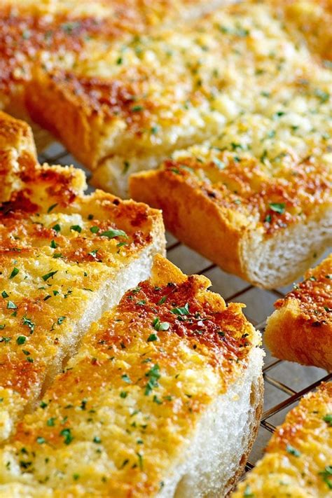 How many protein are in parmesan garlic toast - calories, carbs, nutrition