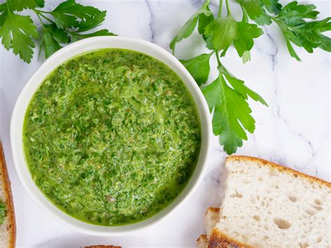 How many protein are in parsley sauce - calories, carbs, nutrition