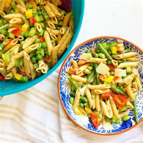 How many protein are in pasta primavera salad - calories, carbs, nutrition