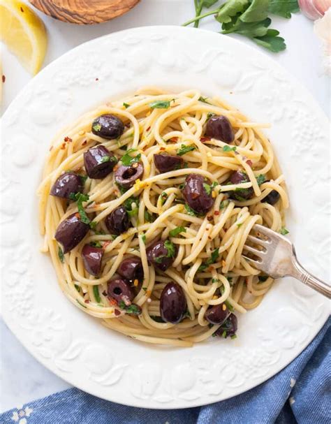 How many protein are in pasta with olives and tomatoes (1) - calories, carbs, nutrition