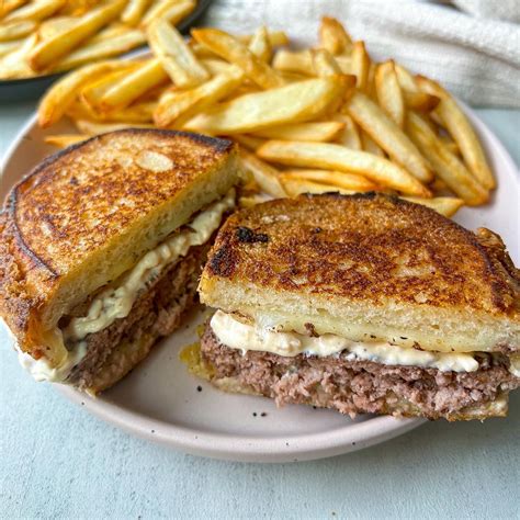 How many protein are in patty melt - calories, carbs, nutrition