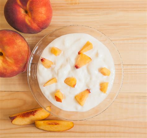 How many protein are in peach cobbler parfait - calories, carbs, nutrition