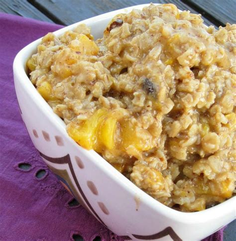 How many protein are in peach oatmeal - calories, carbs, nutrition