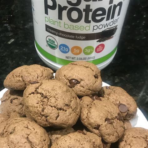 How many protein are in peanut butter chocolate chip cookies - calories, carbs, nutrition