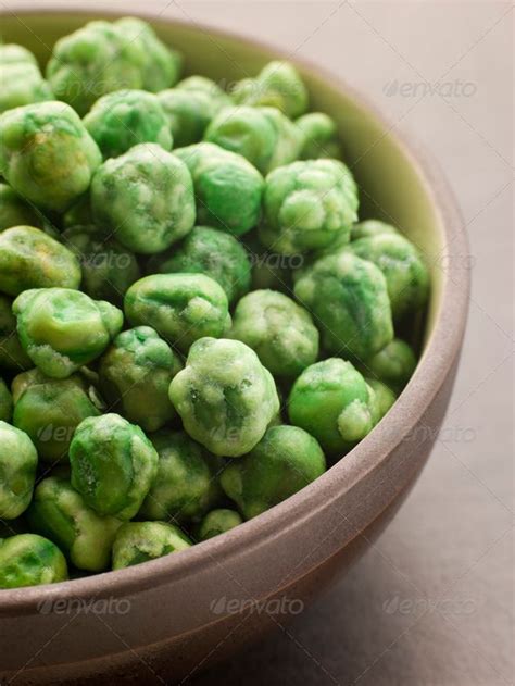 How many protein are in peas dried wasabi 1/4 cup - calories, carbs, nutrition