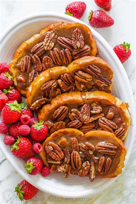 How many protein are in pecan crust wheat berry french toast - calories, carbs, nutrition