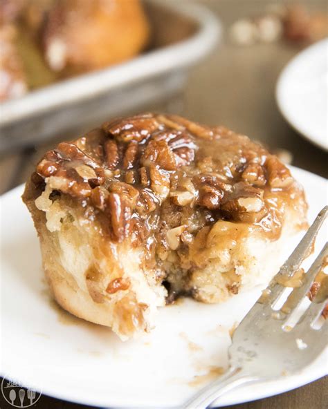 How many protein are in pecan cupcake sticky bun - calories, carbs, nutrition