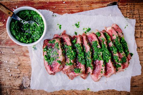 How many protein are in pepper crusted roast beef and parsley chimichurri - calories, carbs, nutrition