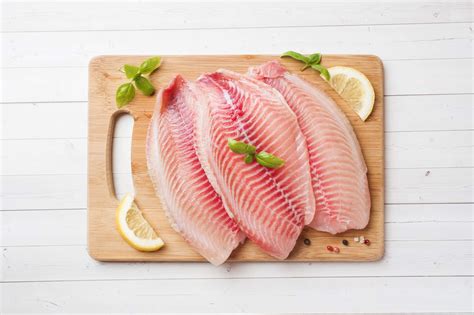 How many protein are in peppered tilapia - calories, carbs, nutrition