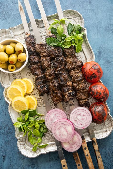 How many protein are in persian marinated lamb kabobs - calories, carbs, nutrition