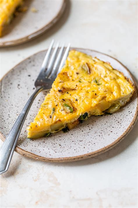 How many protein are in personal cheddar potato and olive frittata - calories, carbs, nutrition