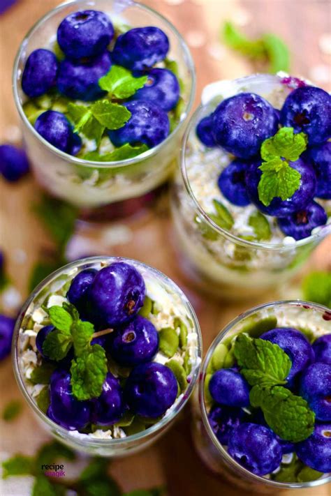 How many protein are in petite blueberry parfait - calories, carbs, nutrition