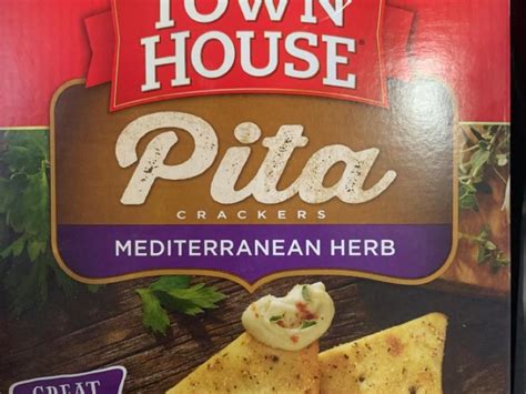 How many protein are in pita oven baked crackers 8/2013 - calories, carbs, nutrition
