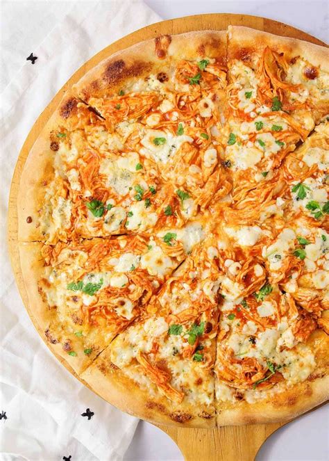 How many protein are in pizza, buffalo chicken (bostwick) - calories, carbs, nutrition