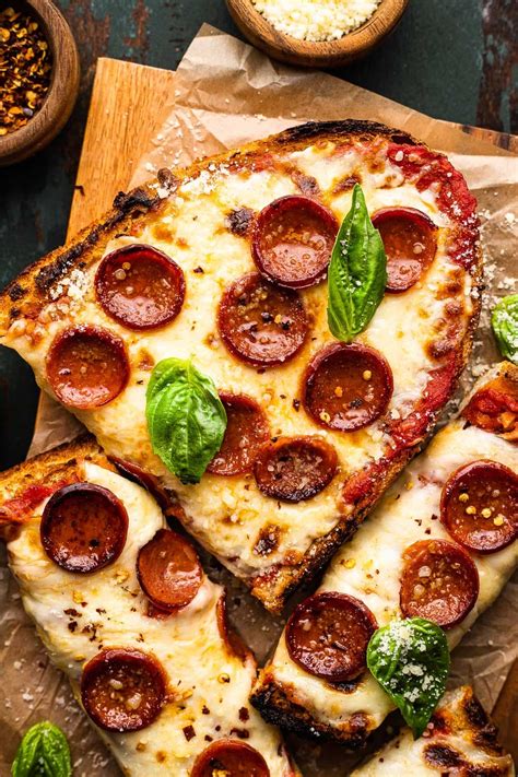 How many protein are in pizza french bread pizzza - calories, carbs, nutrition