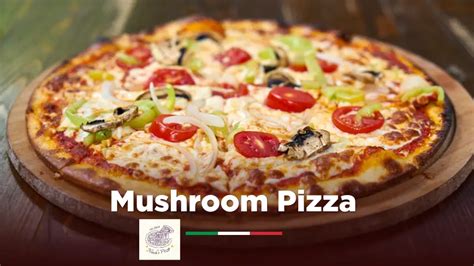 How many protein are in pizza red sauce - calories, carbs, nutrition