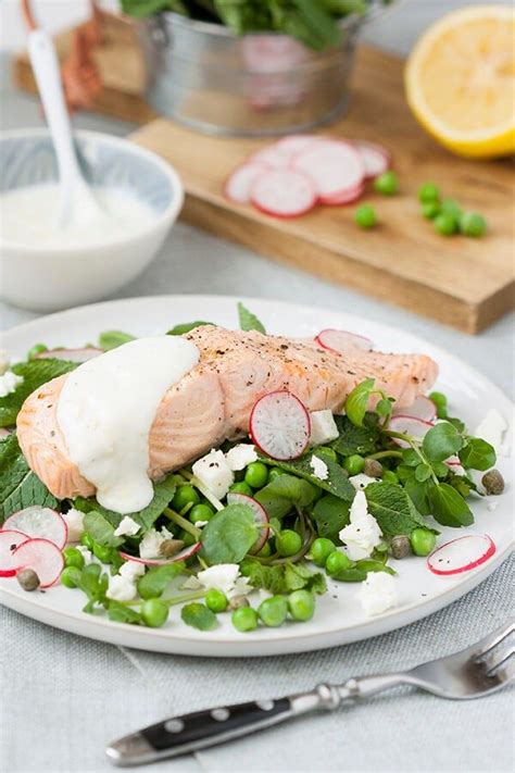 How many protein are in poached salmon w/field greens jazz salad - calories, carbs, nutrition