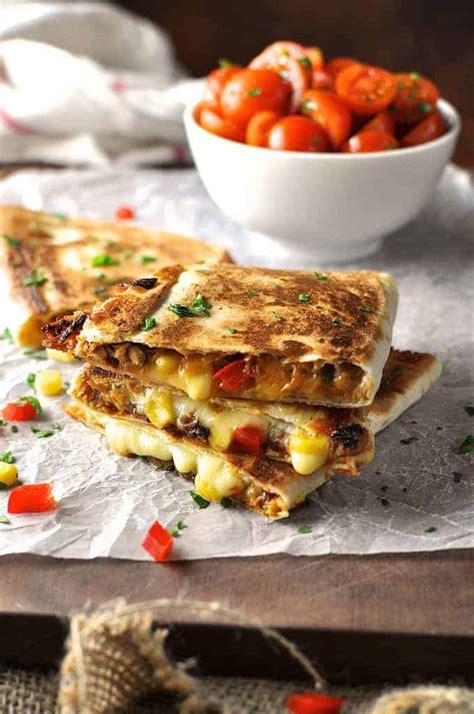 How many protein are in pork carnitas quesadilla with pineapple salsa - calories, carbs, nutrition