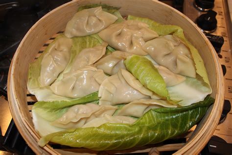 How many protein are in pork dumplings - steamed - calories, carbs, nutrition