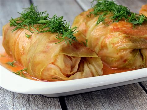 How many protein are in pork stuffed cabbage rolls - calories, carbs, nutrition