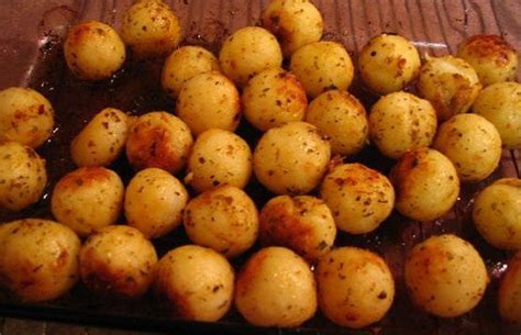 How many protein are in portuguese potatoes - calories, carbs, nutrition