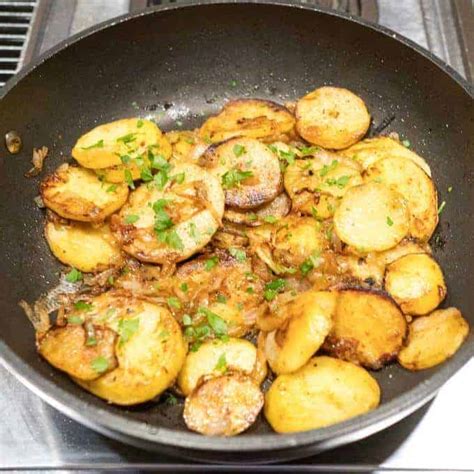 How many protein are in potatoes chef lyonnaise 4 oz - calories, carbs, nutrition