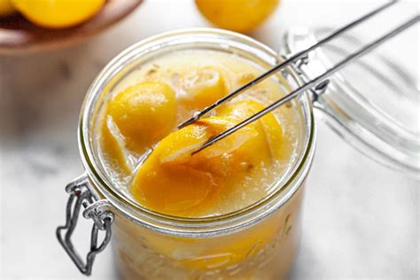 How many protein are in preserved lemons - calories, carbs, nutrition