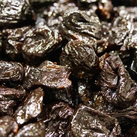 How many protein are in prunes pitted - calories, carbs, nutrition