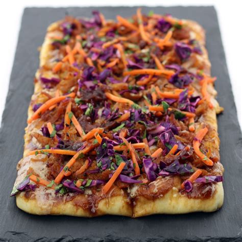 How many protein are in pulled pork flatbread - calories, carbs, nutrition