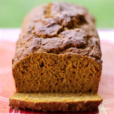 How many protein are in pumpkin bread - calories, carbs, nutrition