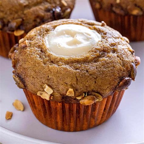 How many protein are in pumpkin cheesecake muffin - calories, carbs, nutrition