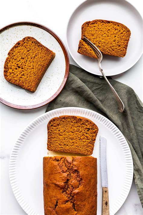 How many protein are in pumpkin loaf cake - calories, carbs, nutrition